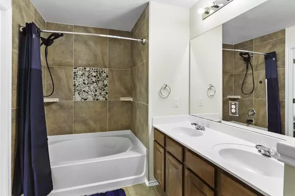 Coliving in Manor - East Austin, Austin