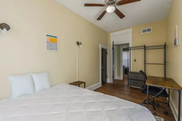 Coliving in Midtown-Westport - KCMO, Kansas City