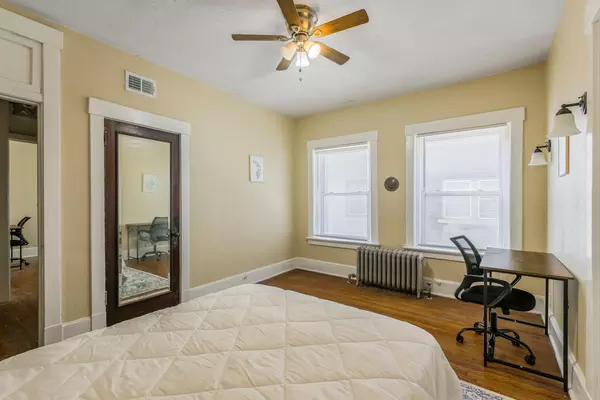 Coliving in Midtown-Westport - KCMO, Kansas City