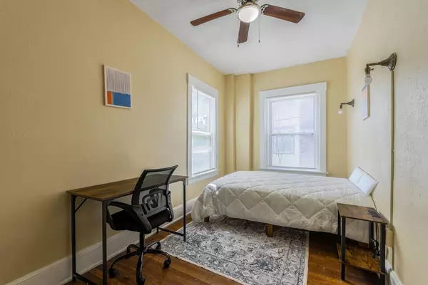 Coliving in Midtown-Westport - KCMO, Kansas City