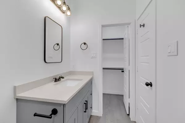 Coliving in The Woodlands - Nw Houston, Houston