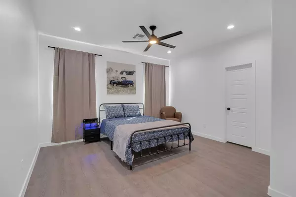 Coliving in The Woodlands - Nw Houston, Houston