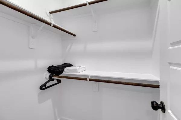 Coliving in The Woodlands - Nw Houston, Houston