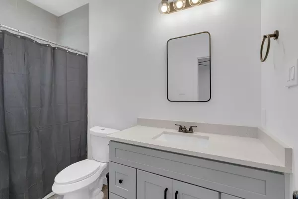 Coliving in The Woodlands - Nw Houston, Houston