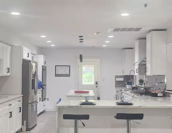 Coliving in The Woodlands - Nw Houston, Houston