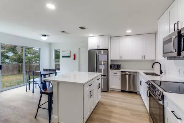 Coliving in East Riverside Oltorf - South Central Austin, Austin