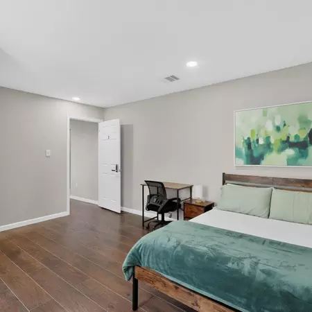 Coliving in Garland - Ne Dallas, Dallas