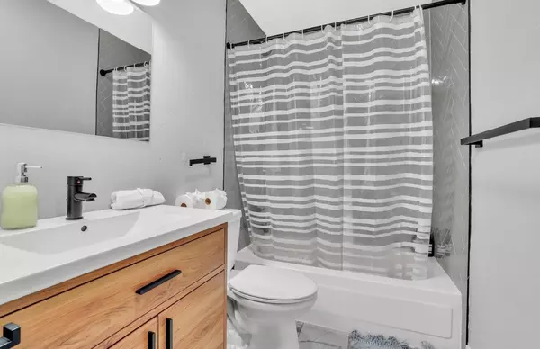 Coliving in Arvda - Outer Denver, Denver