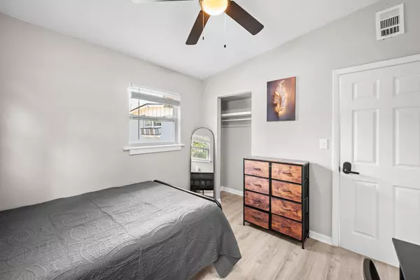 Coliving in Lake Forest - Northside, Jacksonville