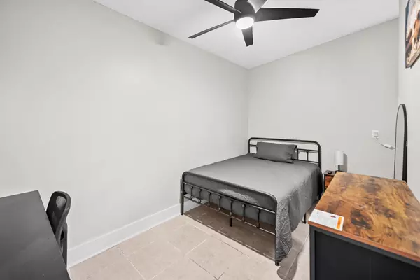 Coliving in Lake Forest - Northside, Jacksonville