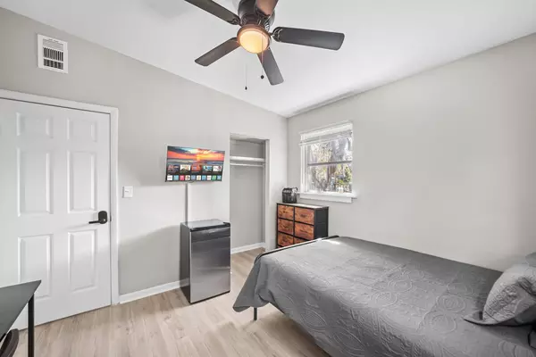 Coliving in Lake Forest - Northside, Jacksonville