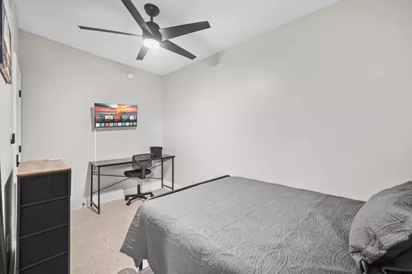 Coliving in Lake Forest - Northside, Jacksonville