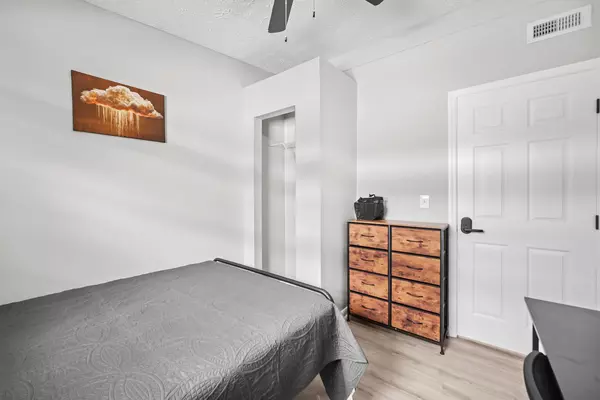 Coliving in Lake Forest - Northside, Jacksonville