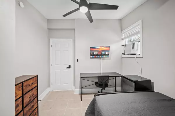 Coliving in Lake Forest - Northside, Jacksonville