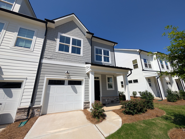 Coliving in West Sugar Creek - North Charlotte, Charlotte