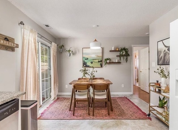 Coliving in Woodcroft - Durham, Raleigh