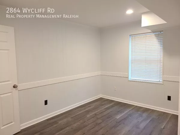 4 bedrooms apartment for rent in Country Club Hills - Central Raleigh, Raleigh
