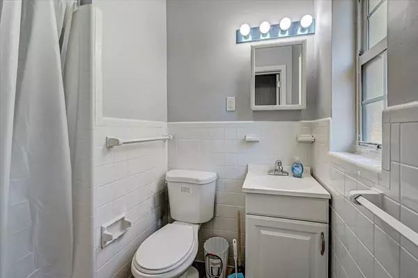 Coliving in Cedar Hills - Westside, Jacksonville