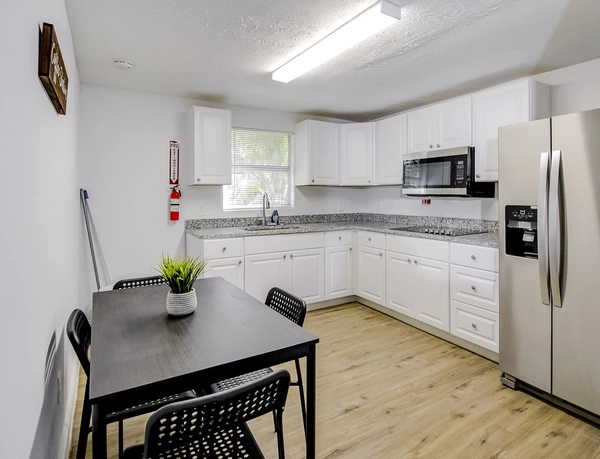Coliving in Grant Park Tampa - East Tampa, Tampa