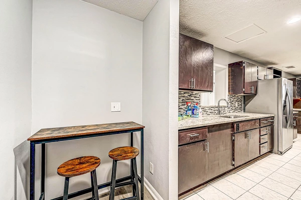 Coliving in Cedar Hills - Westside, Jacksonville