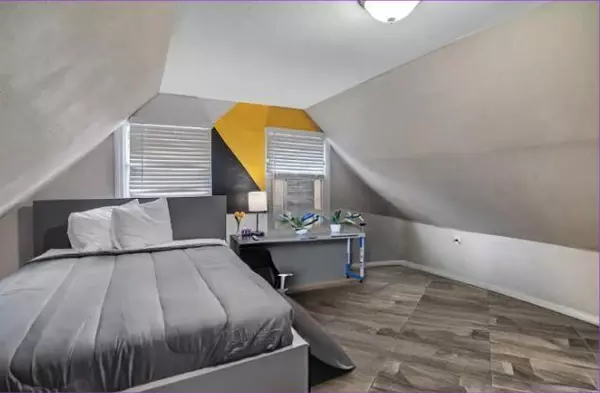 Coliving in Ybor City - Central Tampa, Tampa