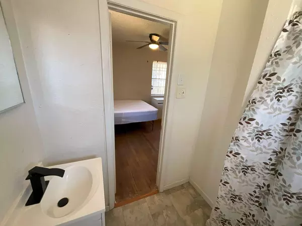 Coliving in Wolf Creek - Sw Dallas, Dallas