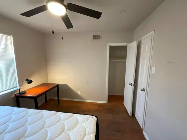 Coliving in Wolf Creek - Sw Dallas, Dallas