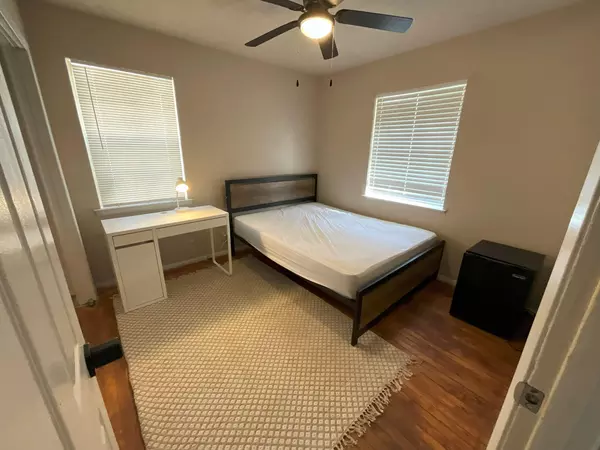 Coliving in Wolf Creek - Sw Dallas, Dallas