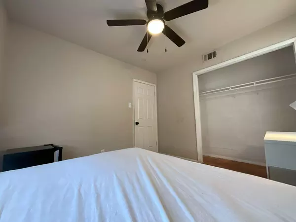 Coliving in Wolf Creek - Sw Dallas, Dallas