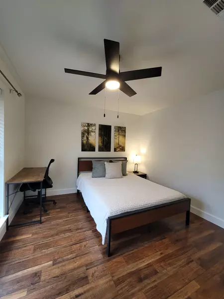 Coliving in Irving - Sw Dallas, Dallas
