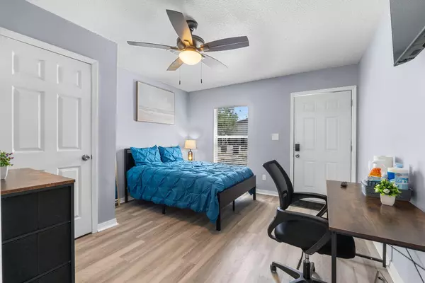 Coliving in Grant Park Tampa - East Tampa, Tampa