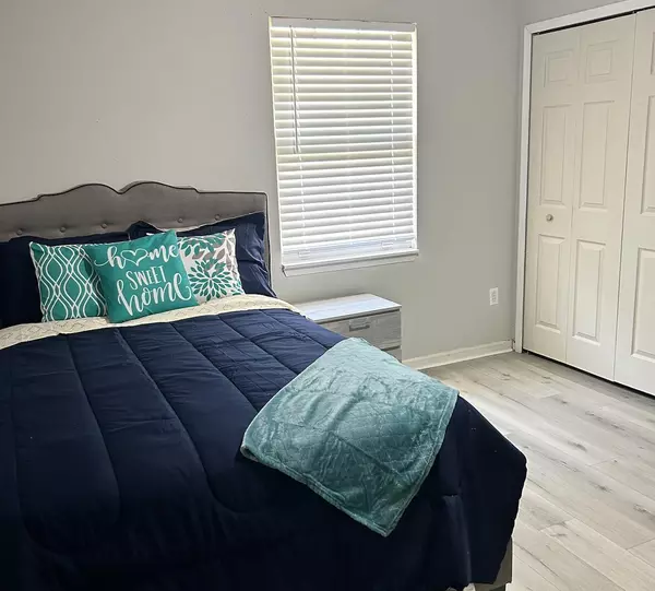Coliving in College Park JAX - Northside, Jacksonville