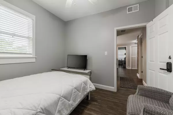 Coliving in Midtown-Westport - KCMO, Kansas City