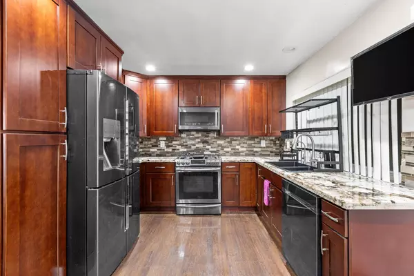 Coliving in Moreno Valley - Inland Empire, Los Angeles