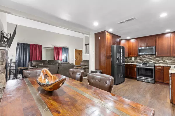 Coliving in Moreno Valley - Inland Empire, Los Angeles