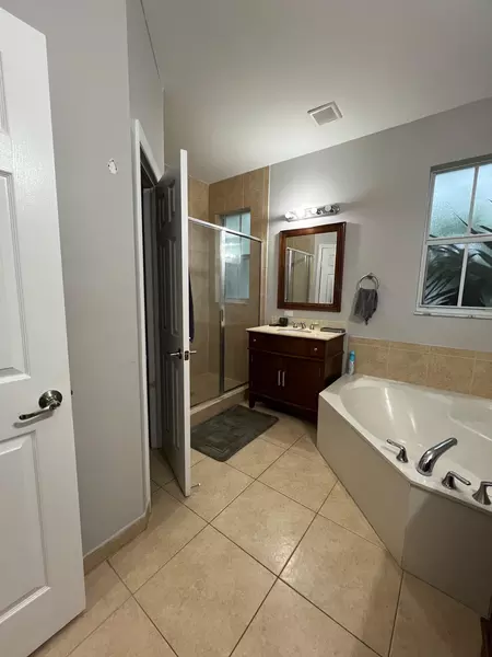 Coliving in Doral - Miami Dade, Miami