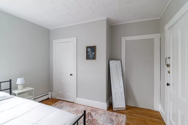 4 bedrooms apartment for rent in Avon Hill - Cambridge, Boston