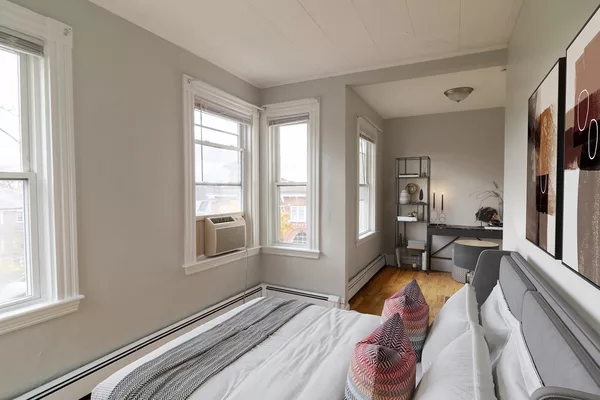 4 bedrooms apartment for rent in Avon Hill - Cambridge, Boston