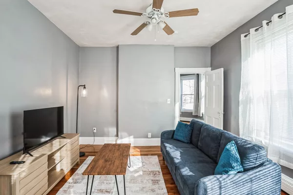 Coliving in Spring Hill - Somerville, Boston