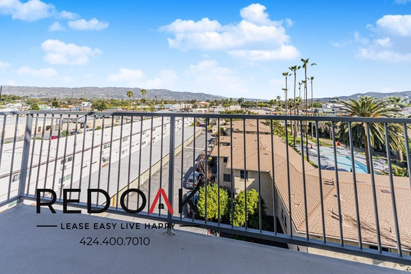 2 bedrooms apartment for rent in Valley Village - San Fernando Valley, Los Angeles