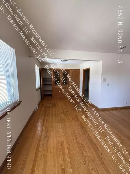 3 bedrooms apartment for rent in Grantosa - NW Mil, Milwaukee