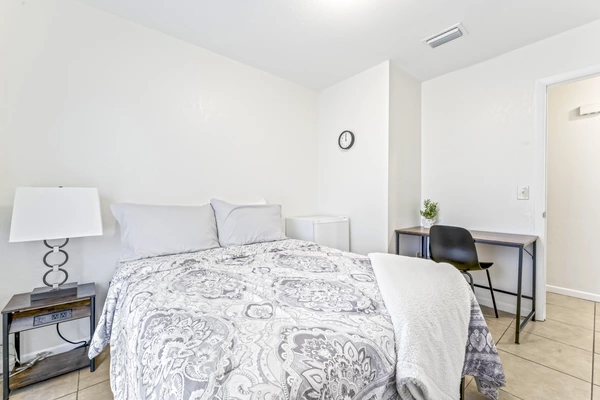 Coliving in Grant Park Tampa - East Tampa, Tampa