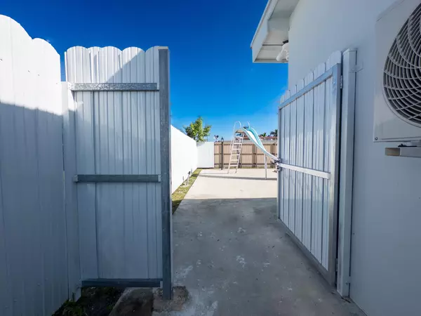 Coliving in Westchester FL - Miami Dade, Miami