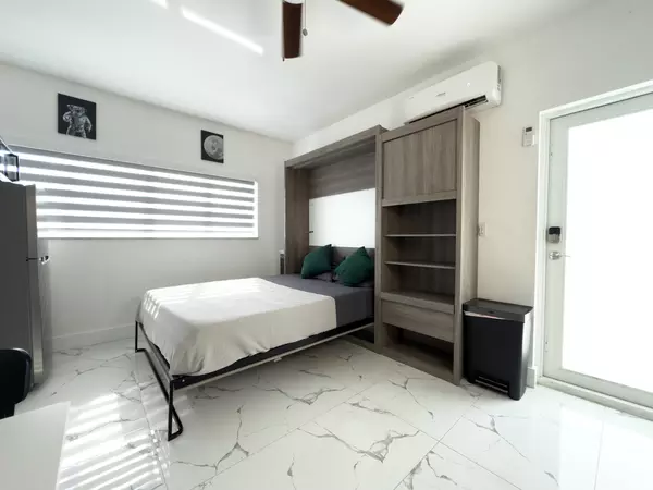 Coliving in Westchester FL - Miami Dade, Miami