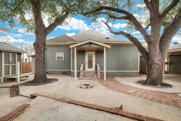 Coliving in Dignowity Hill - East SATX, San Antonio