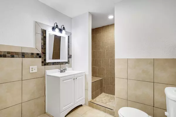 Coliving in Dignowity Hill - East SATX, San Antonio