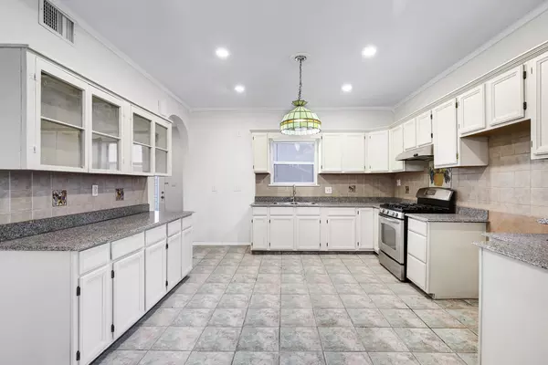 Coliving in Dignowity Hill - East SATX, San Antonio