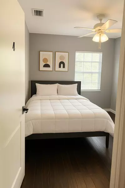 Coliving in Sulphur Springs - North Tampa, Tampa