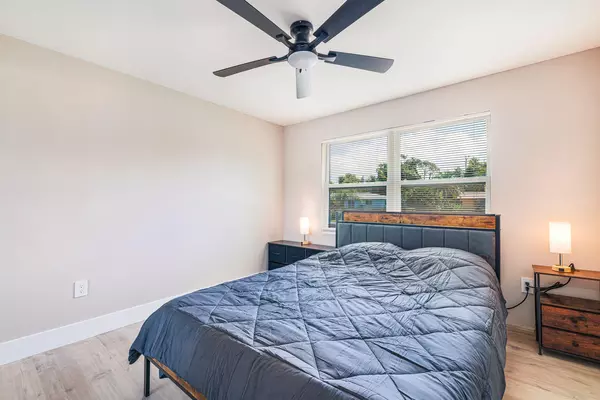 Coliving in Englewood - North Port, Sarasota