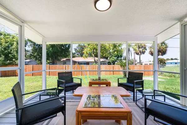 Coliving in Englewood - North Port, Sarasota